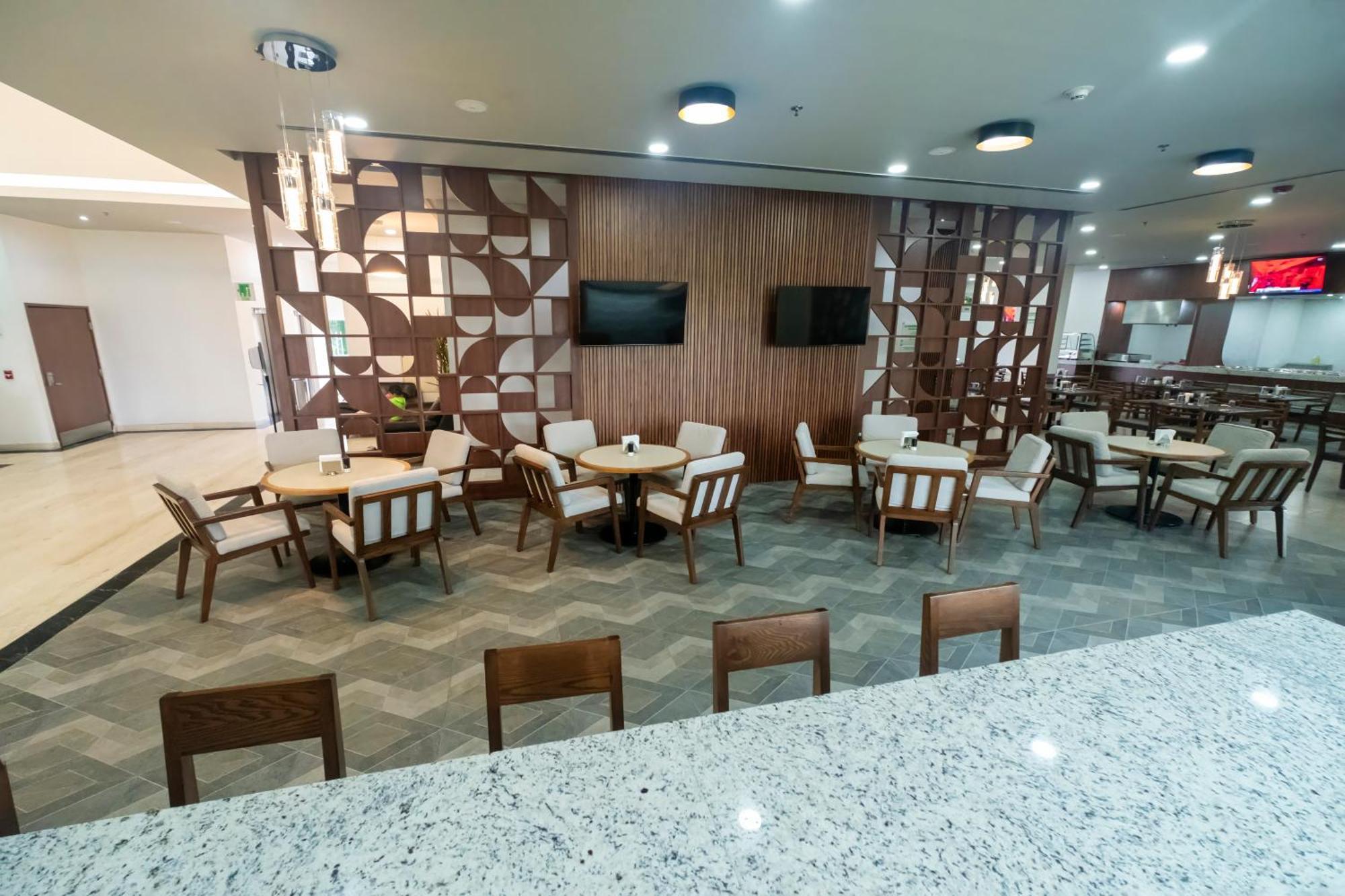 乌鲁阿潘假日酒店 Uruapan  外观 照片